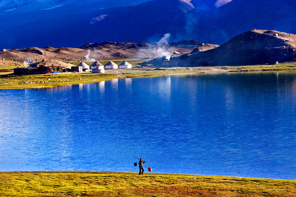 Karakul Lake2